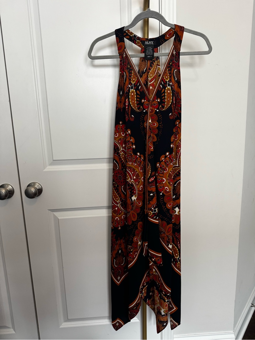 ☀️ SLNY Boho Paisley Maxi Handkerchief Dress - Picture 2 of 5